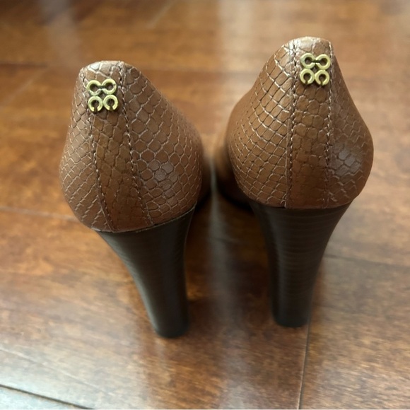 Coach Brown Snakeskin Textured Women's Pumps, Size 6 - Picture 10 of 16